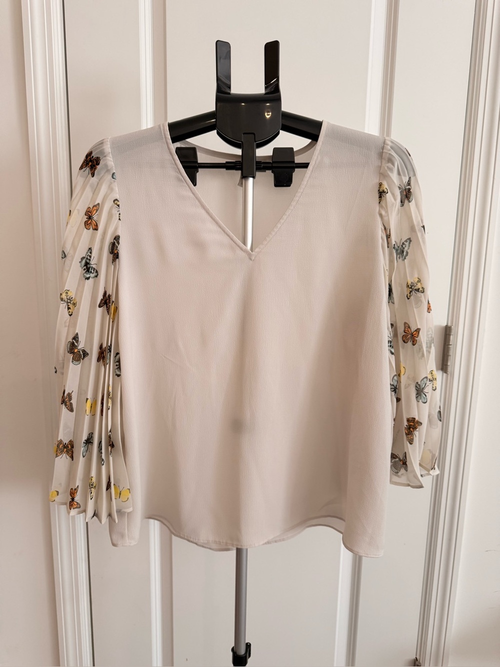 Cato Butterfly Print Pleated Bell Sleeve Blouse - Size M